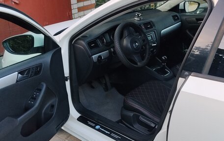 Volkswagen Jetta VI, 2012 год, 860 000 рублей, 5 фотография