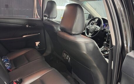 Toyota Camry, 2017 год, 2 450 000 рублей, 5 фотография