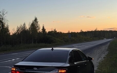 Toyota Camry, 2017 год, 2 450 000 рублей, 7 фотография