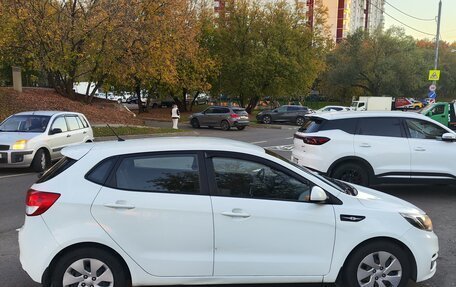 KIA Rio III рестайлинг, 2015 год, 1 000 050 рублей, 5 фотография