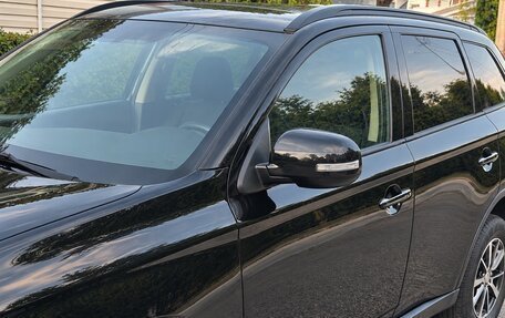 Mitsubishi Outlander III рестайлинг 3, 2013 год, 1 390 000 рублей, 7 фотография