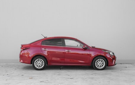 KIA Rio IV, 2021 год, 1 549 000 рублей, 5 фотография