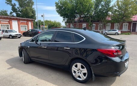 Opel Astra J, 2013 год, 890 000 рублей, 4 фотография