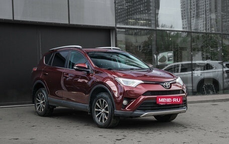 Toyota RAV4, 2017 год, 2 250 000 рублей, 3 фотография