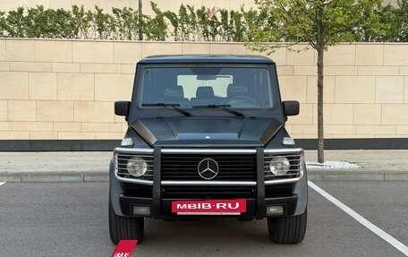 Mercedes-Benz G-Класс W463 рестайлинг _ii, 1993 год, 1 250 000 рублей, 2 фотография
