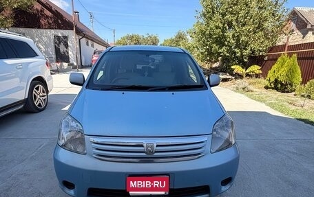 Toyota Raum II, 2003 год, 590 000 рублей, 2 фотография