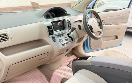 Toyota Raum II, 2003 год, 590 000 рублей, 13 фотография