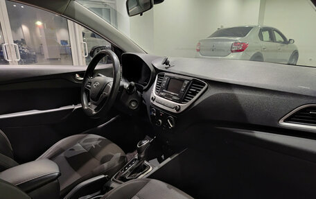 Hyundai Solaris II рестайлинг, 2018 год, 1 325 000 рублей, 13 фотография