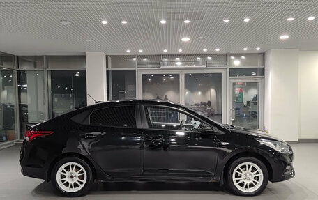 Hyundai Solaris II рестайлинг, 2018 год, 1 325 000 рублей, 5 фотография