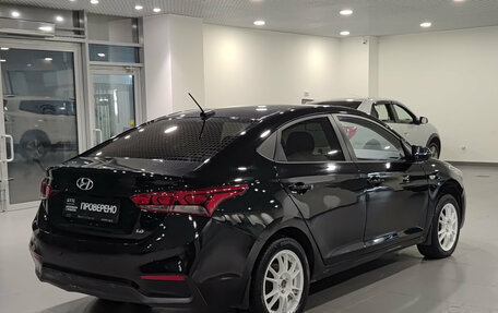 Hyundai Solaris II рестайлинг, 2018 год, 1 325 000 рублей, 6 фотография