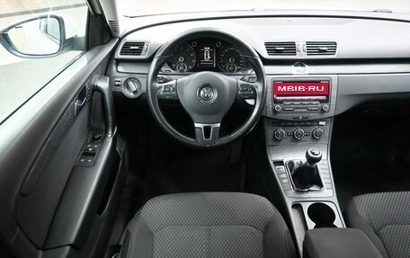 Volkswagen Passat B7, 2012 год, 1 279 900 рублей, 10 фотография