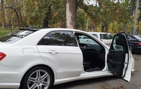 Mercedes-Benz E-Класс, 2012 год, 1 600 000 рублей, 9 фотография