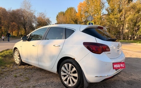 Opel Astra J, 2013 год, 750 000 рублей, 4 фотография