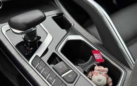 Geely Tugella FY11, 2022 год, 2 480 000 рублей, 17 фотография
