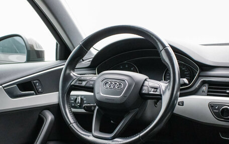 Audi A4, 2019 год, 1 670 000 рублей, 15 фотография