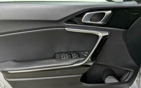 KIA cee'd III, 2019 год, 1 590 000 рублей, 11 фотография