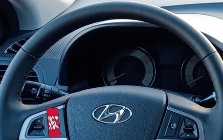 Hyundai Solaris II рестайлинг, 2016 год, 1 030 000 рублей, 10 фотография