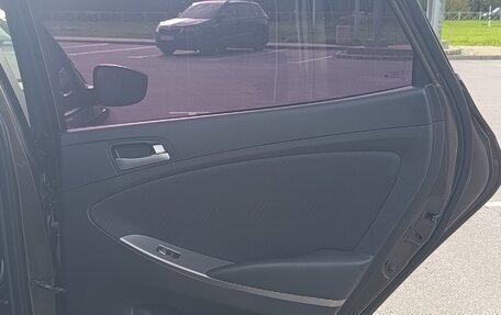Hyundai Solaris II рестайлинг, 2016 год, 1 030 000 рублей, 17 фотография
