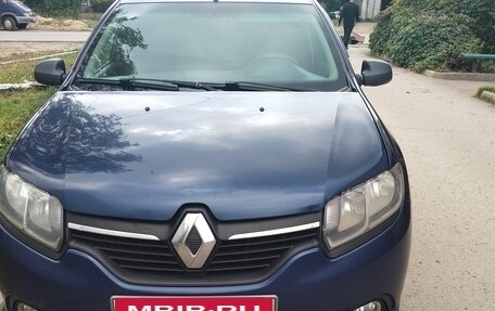 Renault Logan II, 2015 год, 400 000 рублей, 1 фотография