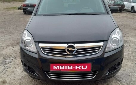 Opel Zafira B, 2013 год, 910 000 рублей, 1 фотография