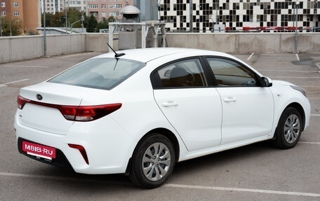 KIA Rio IV, 2017 год, 1 100 000 рублей, 4 фотография
