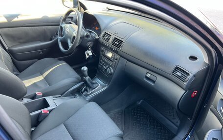 Toyota Avensis III рестайлинг, 2007 год, 710 000 рублей, 18 фотография