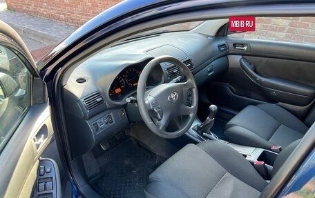 Toyota Avensis III рестайлинг, 2007 год, 710 000 рублей, 13 фотография