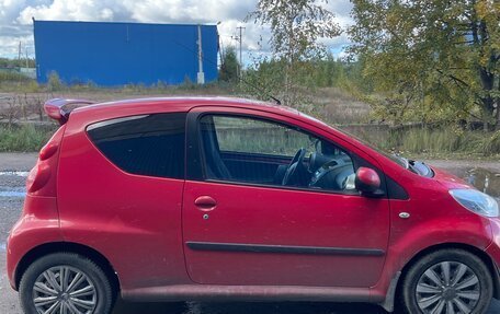 Peugeot 107 I рестайлинг, 2007 год, 310 000 рублей, 2 фотография