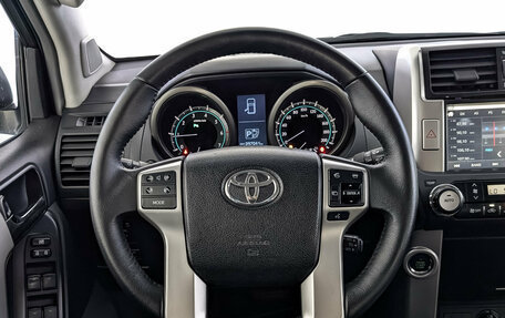 Toyota Land Cruiser Prado 150 рестайлинг 2, 2013 год, 2 550 000 рублей, 22 фотография