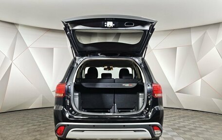 Mitsubishi Outlander III рестайлинг 3, 2019 год, 2 147 000 рублей, 12 фотография
