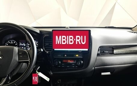 Mitsubishi Outlander III рестайлинг 3, 2019 год, 2 147 000 рублей, 15 фотография
