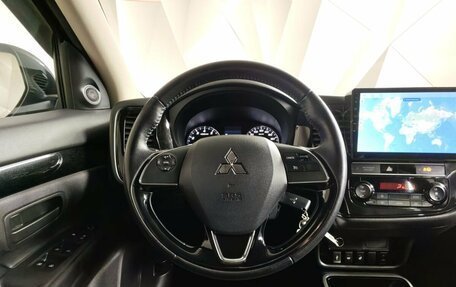 Mitsubishi Outlander III рестайлинг 3, 2019 год, 2 147 000 рублей, 20 фотография