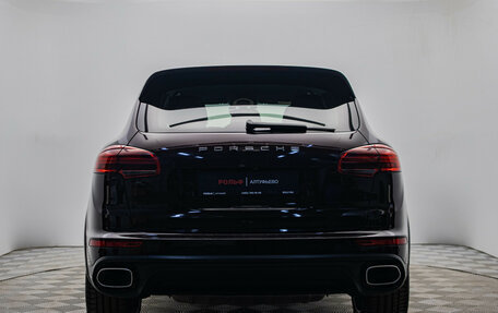 Porsche Cayenne III, 2017 год, 4 895 000 рублей, 6 фотография