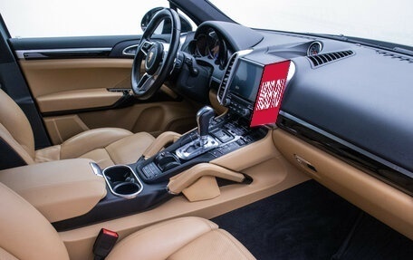 Porsche Cayenne III, 2017 год, 4 895 000 рублей, 9 фотография