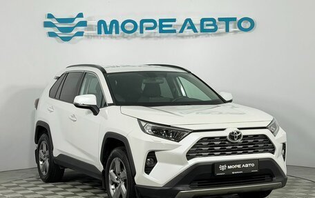 Toyota RAV4, 2021 год, 3 150 000 рублей, 3 фотография