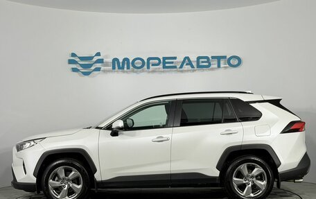 Toyota RAV4, 2021 год, 3 150 000 рублей, 8 фотография