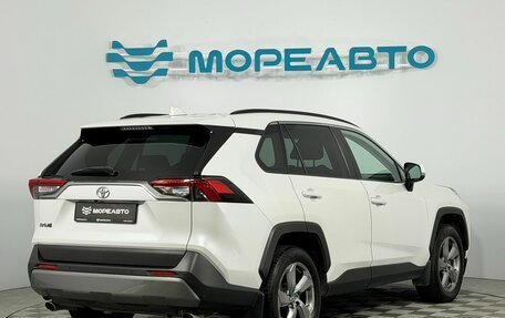 Toyota RAV4, 2021 год, 3 150 000 рублей, 5 фотография