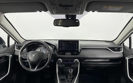 Toyota RAV4, 2021 год, 3 150 000 рублей, 19 фотография