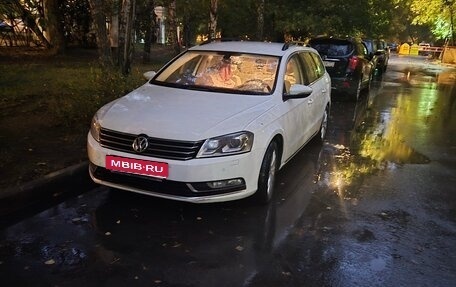 Volkswagen Passat B7, 2014 год, 900 000 рублей, 1 фотография