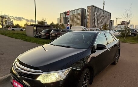 Toyota Camry, 2017 год, 2 750 000 рублей, 1 фотография