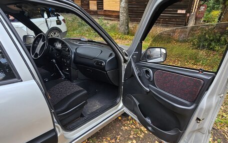 Chevrolet Niva I рестайлинг, 2006 год, 350 000 рублей, 12 фотография