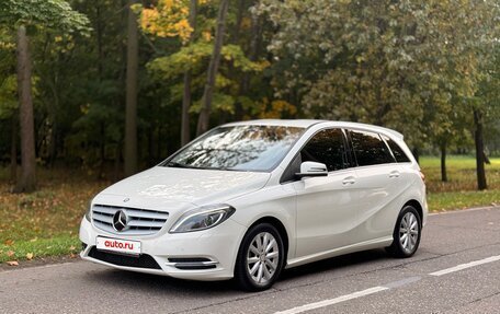 Mercedes-Benz B-Класс, 2014 год, 1 400 000 рублей, 2 фотография