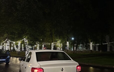 Renault Logan II, 2018 год, 399 000 рублей, 4 фотография