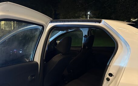 Renault Logan II, 2018 год, 399 000 рублей, 11 фотография