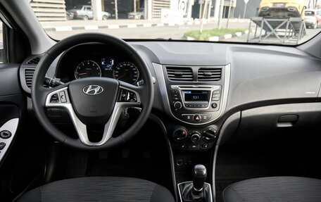 Hyundai Solaris II рестайлинг, 2015 год, 928 000 рублей, 8 фотография