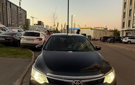 Toyota Camry, 2017 год, 2 750 000 рублей, 2 фотография