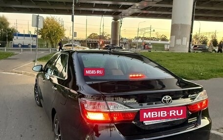 Toyota Camry, 2017 год, 2 750 000 рублей, 3 фотография