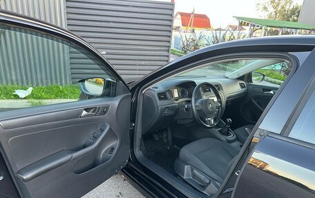Volkswagen Jetta VI, 2014 год, 1 250 000 рублей, 2 фотография