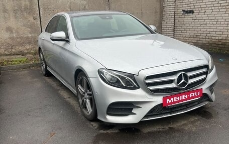 Mercedes-Benz E-Класс, 2016 год, 2 450 000 рублей, 5 фотография