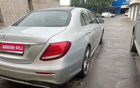 Mercedes-Benz E-Класс, 2016 год, 2 450 000 рублей, 2 фотография